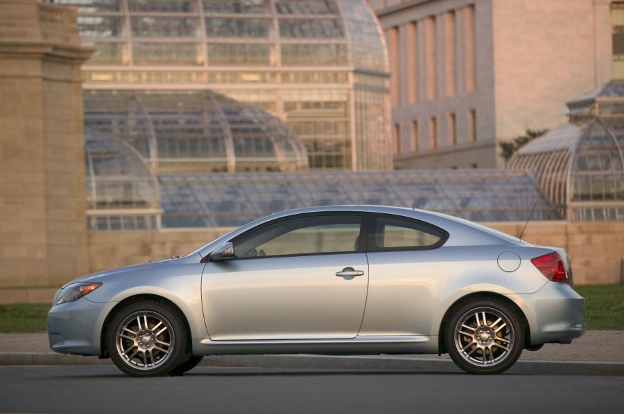  Scion tC 2005 года  (фото 104 из 130)
